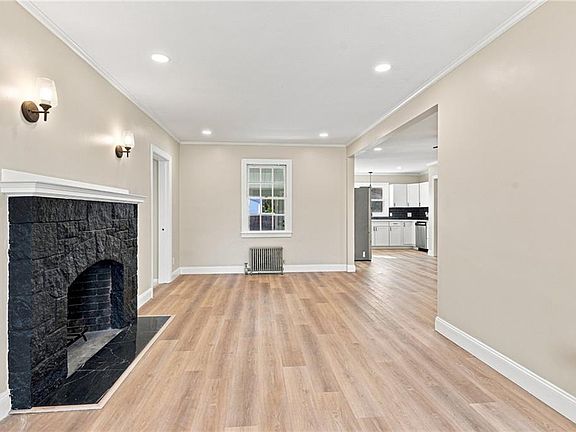 5th image of 90 Natick Ave