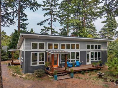 1090 12th St, Port Orford, OR, 97465