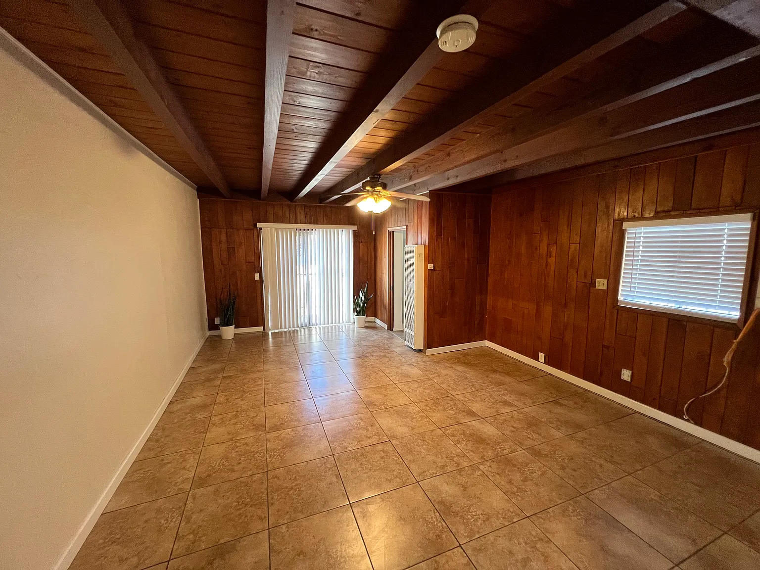 3 bed, 1000 sqft, $2,900 — Photo 4