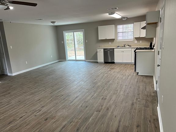 3rd image of 38 Alice St