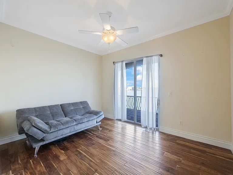 736 Pruitt Dr — Photo 16
