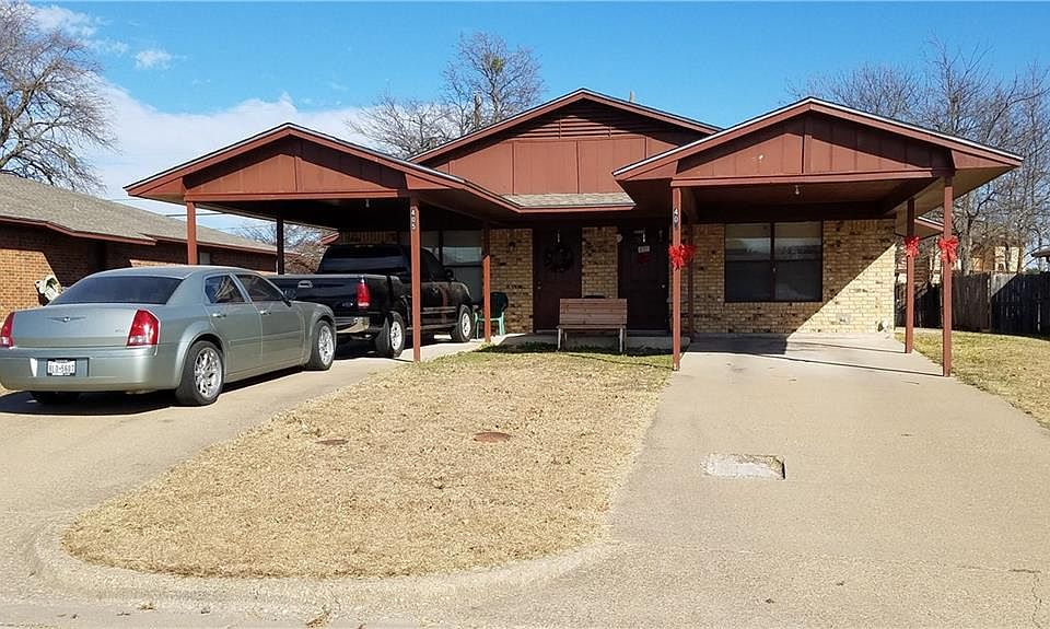 1st image of 407 Amanda Ln