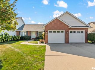 7209 Piper Glen Dr #B, Springfield, IL 62711