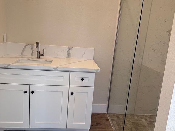 4th image of 3604 E Orangeburg Ave #1532