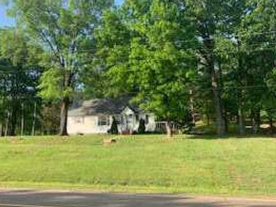 7123 Church Ave, Potts Camp, MS, 38659