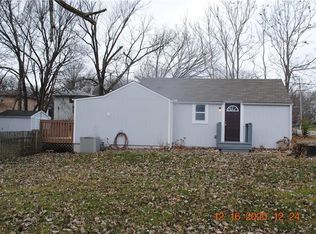 315 W Mulberry St, Olathe, KS 66061