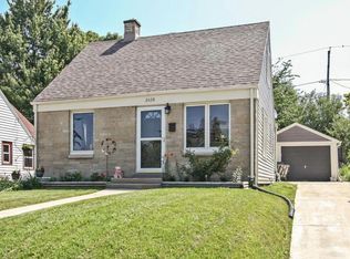 2038 S 98th St, Milwaukee, WI 53227