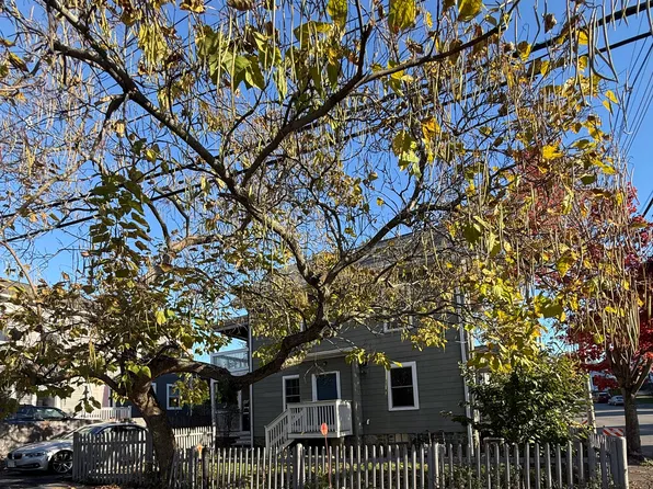 1 Evans Rd #1, Marblehead, MA 01945