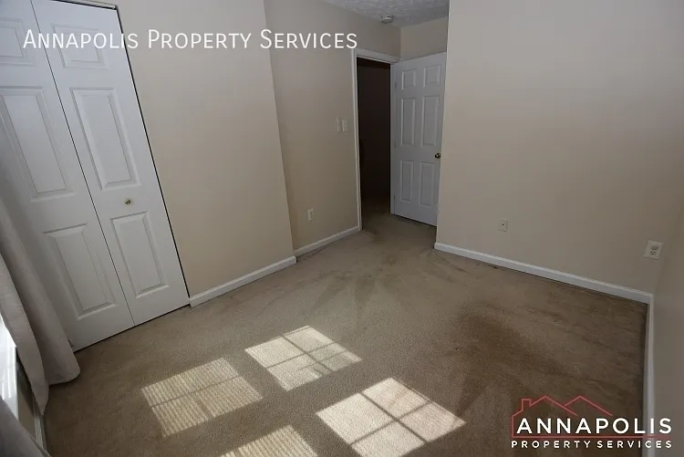 8735 Thornbrook Dr — Photo 18