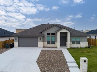 421 Pitaya Ln, Del Rio, TX 78840
