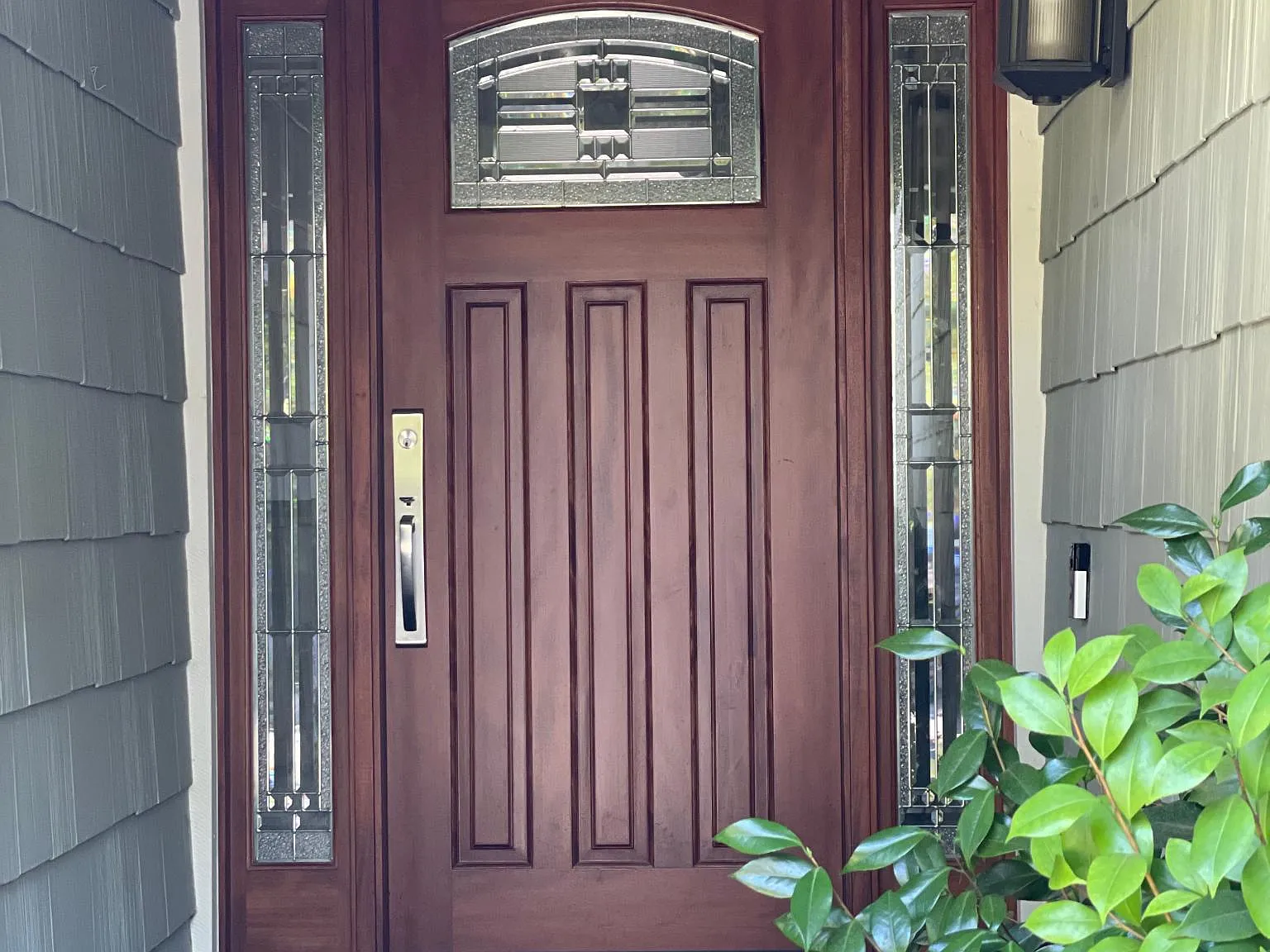 4 bed, 2279 sqft, $6,100 — Photo 2