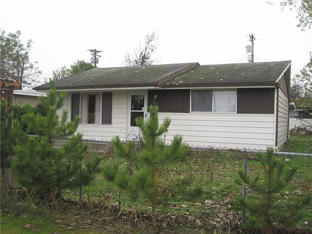 1st image of 712 E 55th St
