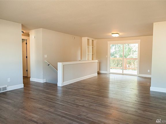4th image of 5515 83rd Ave W