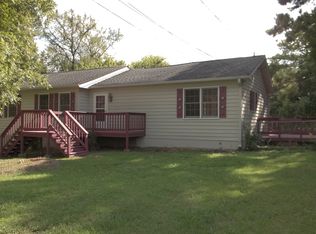 301 Old Farm Rd, Woodstock, GA 30188