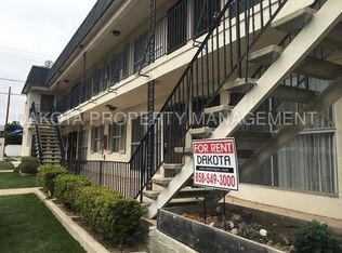 936 Loring St APT 1A, San Diego, CA 92109