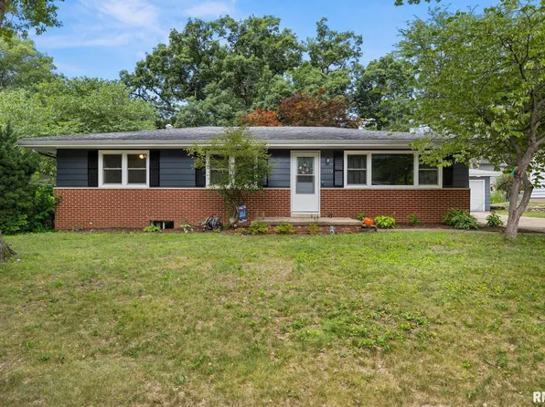 3819 N Saymore Ln, Peoria, IL 61615