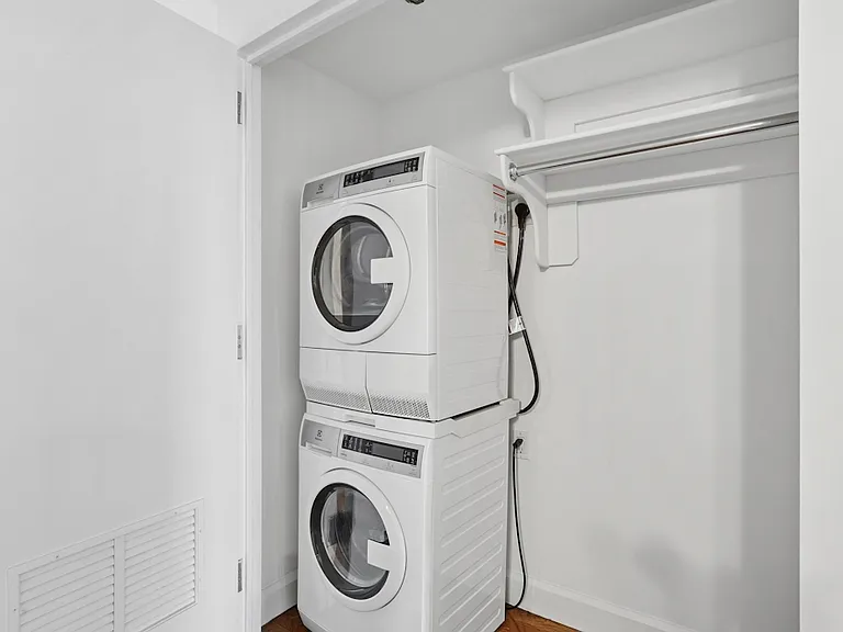 225 Schermerhorn St #5P — Photo 11