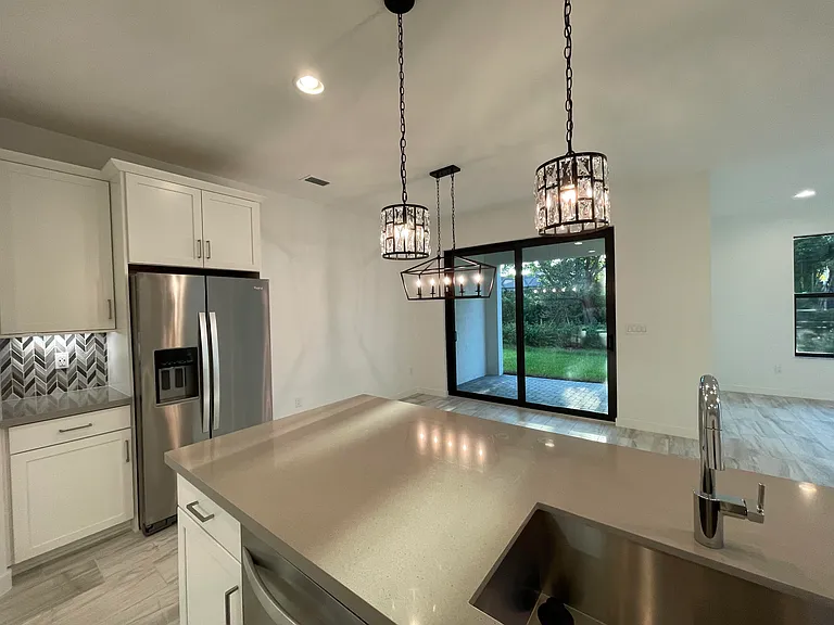 4415 Arcturus Ln — Photo 6