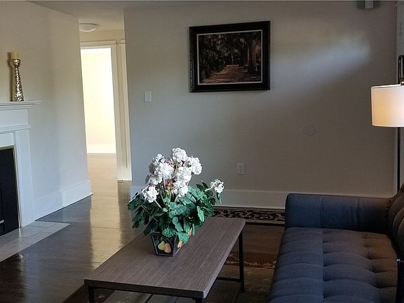 4th image of 4719 S 172nd St