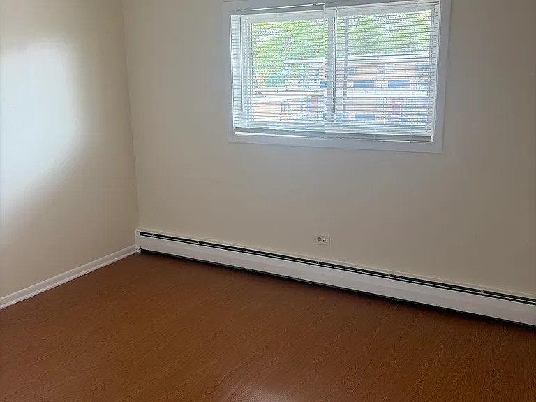 2125 N Elmwood Ave #5C — Photo 5