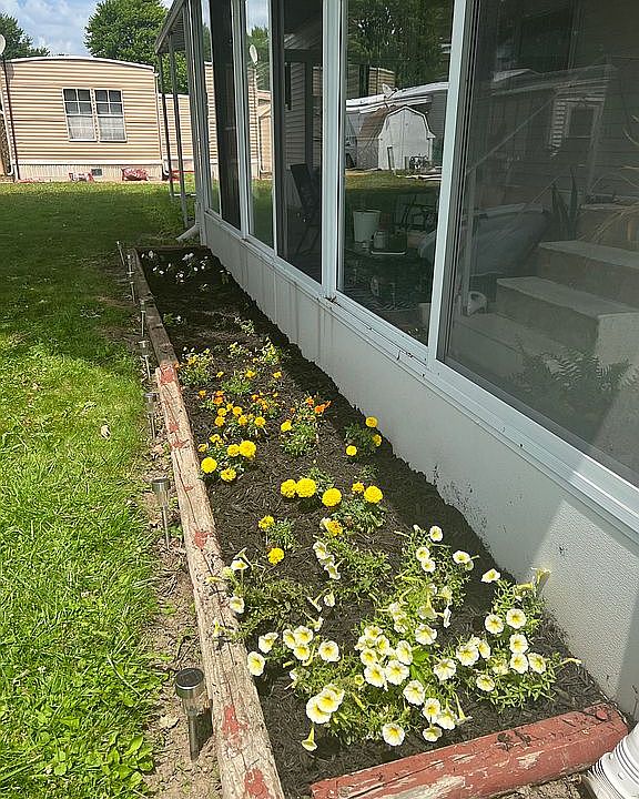 2nd image of 4 4th St #4
