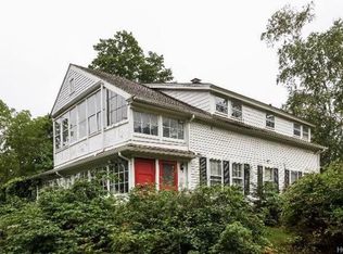 4 Moulton Rd, Mansfield, CT 06268