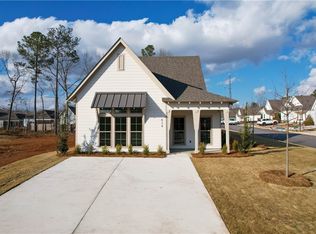 113 Hunters Way, Opelika, AL 36801