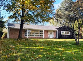 1065 Tuscarawas Rd, Beaver, PA 15009