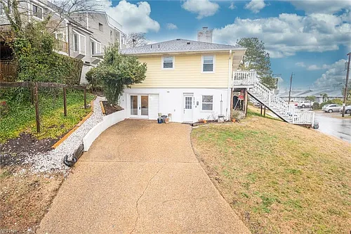 5703 Holly Rd Photo 1