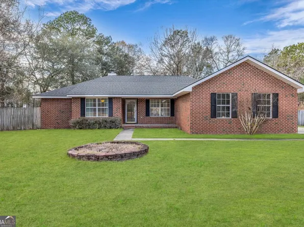 153 Hughes Dr, Midway, GA 31320