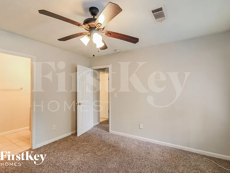 6168 Creekford Dr — Photo 8