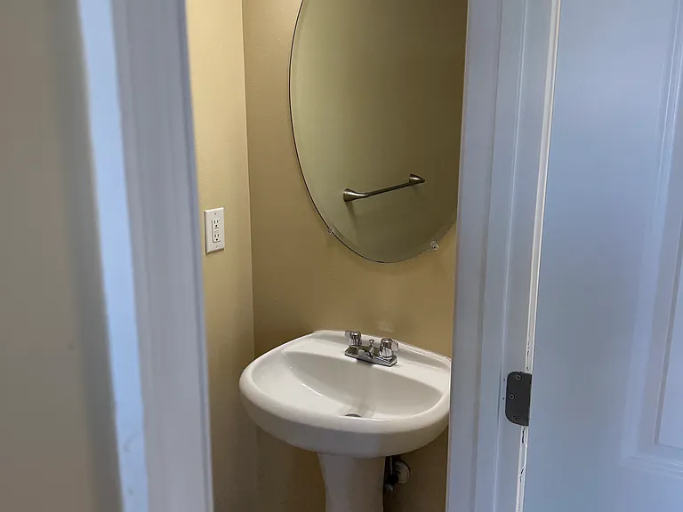 1139 Magnolia Dr — Photo 6