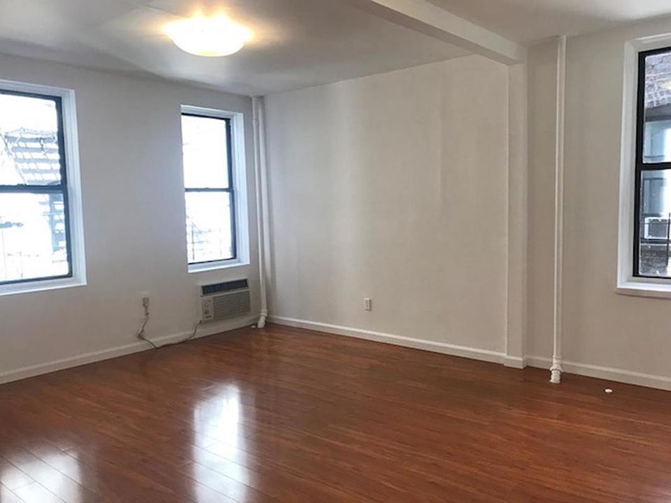 1st image of 390 Broome St APT 12