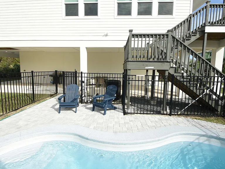 37 Atlantic Dr #ID1261604P — Photo 38