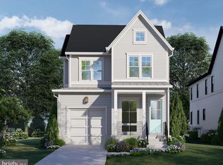 3512 16th St S, Arlington, VA 22204