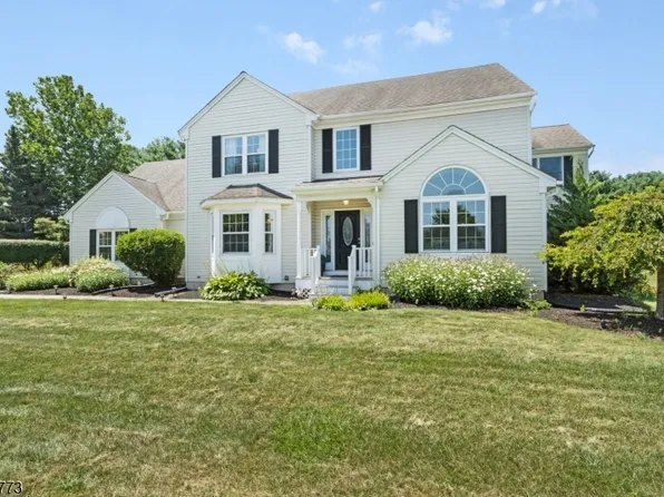 12 Country Meadow Rd, Mansfield Twp., NJ 07840