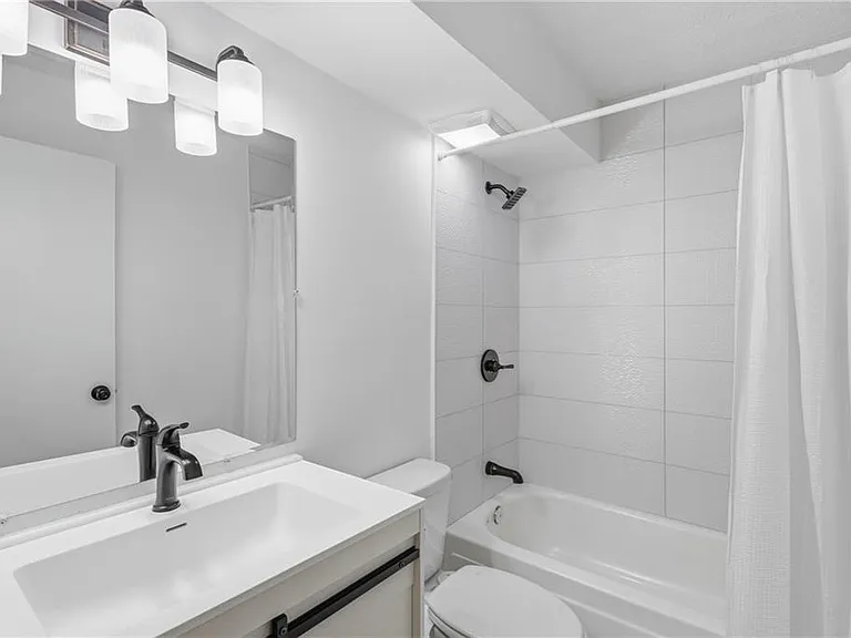 2388 Lawrenceville Hwy #D — Photo 14