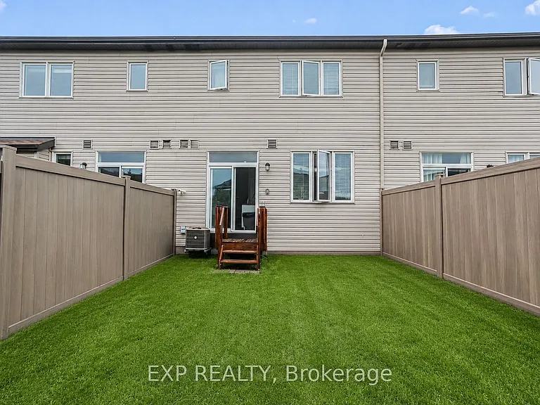 92 Gardenpost Ter — Photo 24