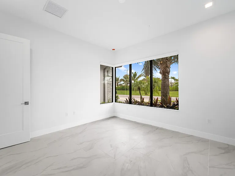 20262 Rosewood Garden Way — Photo 35
