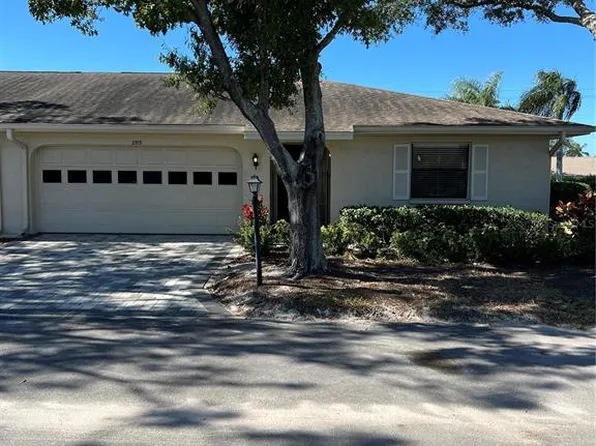 2513 Lancaster Dr, Sun City Center, FL 33573