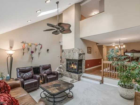14 Carla Ct, Morristown Town, NJ 07960