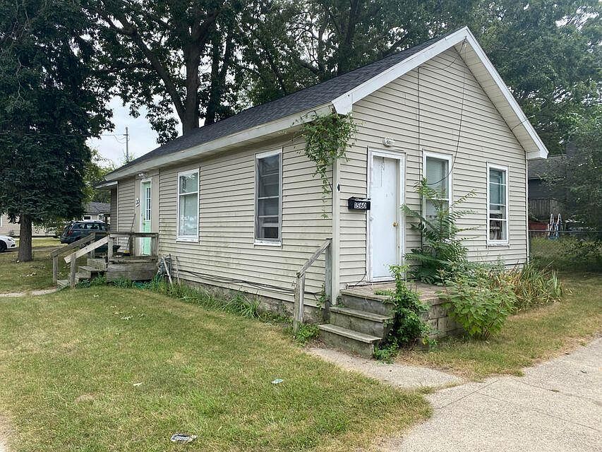 1st image of 1560 Beidler St