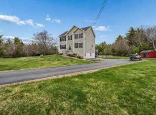 63 Chester Turnpike, Hooksett, NH 03106