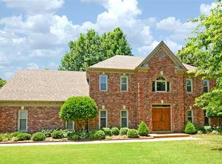 2115 Oaklawn Ln, Germantown, TN 38139