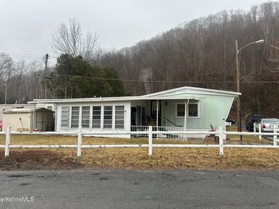 1 Pinnacle Ln, Adams, MA, 01220