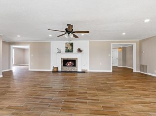 2621 Elizabeth St, Port Neches, TX 77651