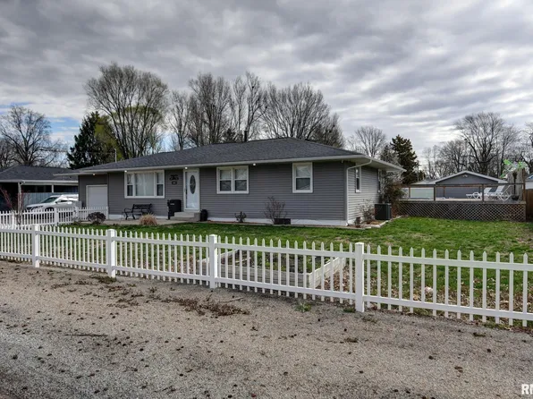 500 N Taylorville Blvd, Taylorville, IL 62568