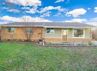 209 Edgehill Dr, Bolingbrook, IL 60440