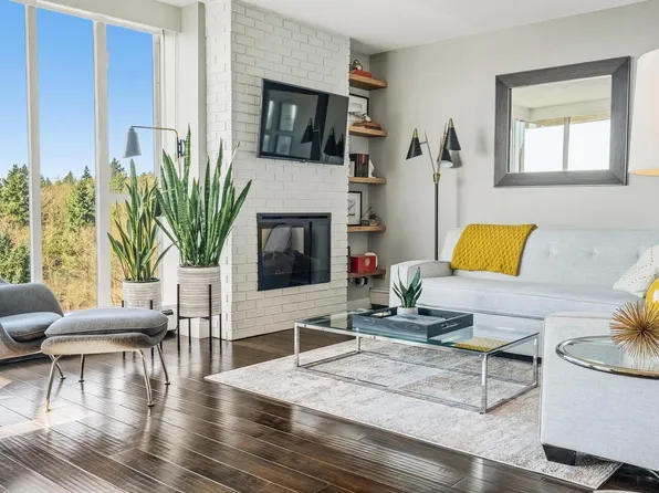 3061 E Kent Ave N #1107, Vancouver, BC V5S 2L7