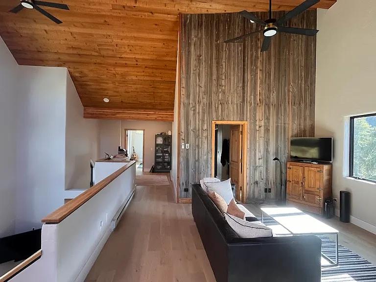 Upstairs Living Area